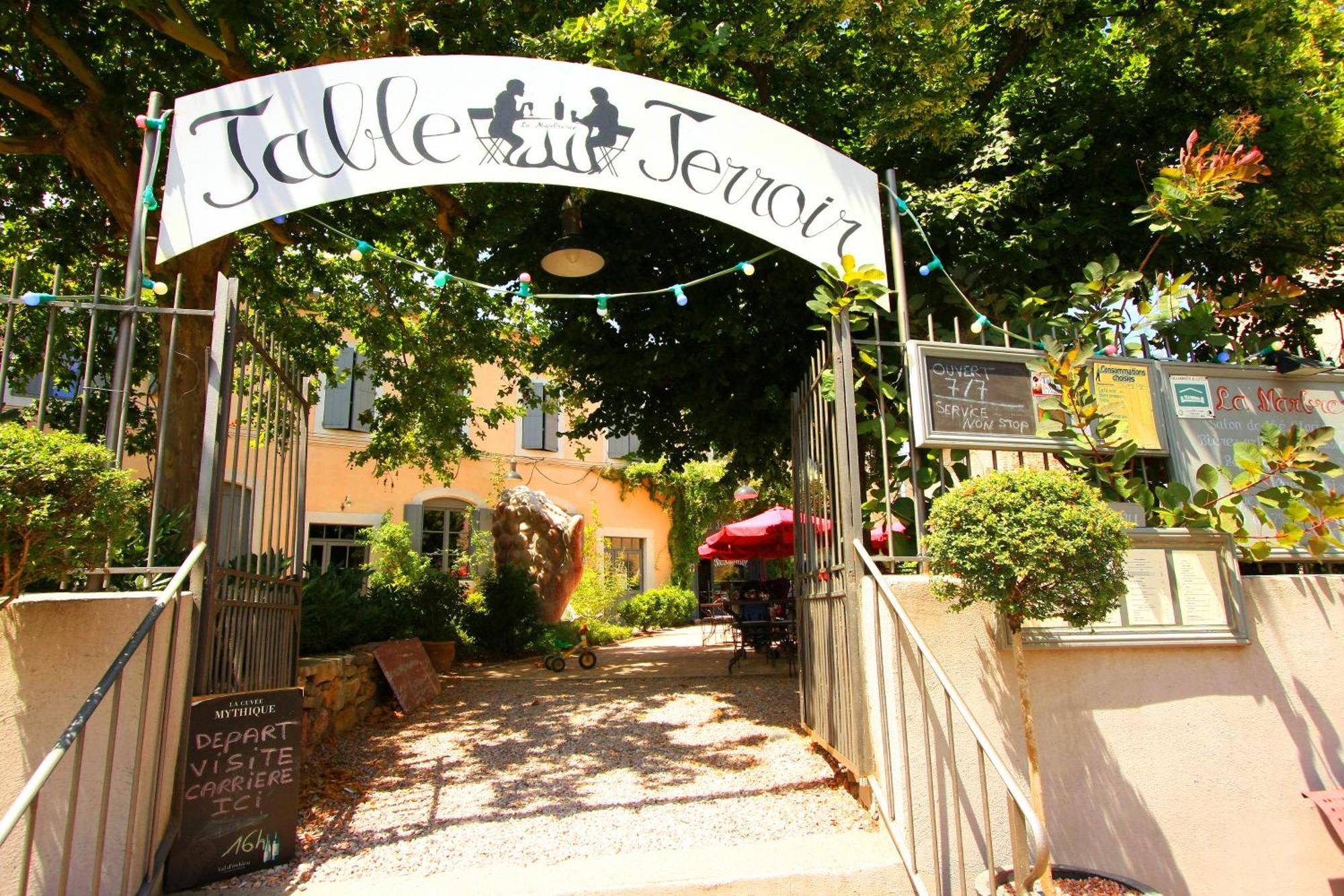 Logis Hotel - Restaurant La Marbrerie Caunes-Minervois Exterior photo